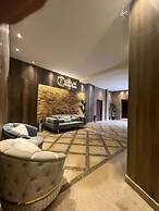 Rotana Palace Suites