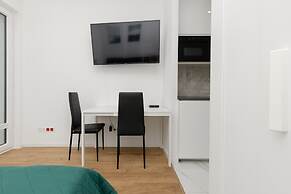 Studio Kasprzaka With Parking by Renters