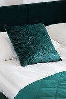 Studio Kasprzaka With Parking by Renters