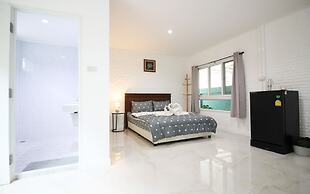Room-baan Khunphiphit Homestay No3351