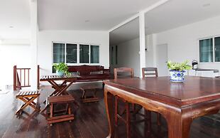 Room-baan Khunphiphit Homestay No3351