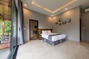 Emerald Garden Retreat