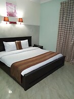 CAPITAL HOTEL-GRAND GROUP