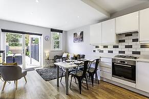 Cozy 2 Bed Apartment in Chiswick