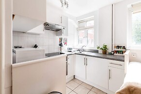 Gorgeous Putney Flat