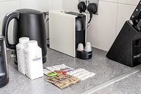 Gorgeous Putney Flat