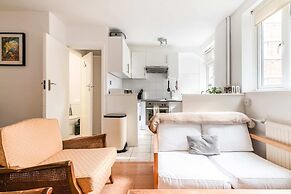 Gorgeous Putney Flat