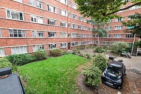 Gorgeous Putney Flat