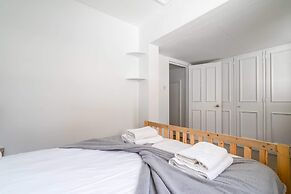 Charming Wandsworth Common Flat