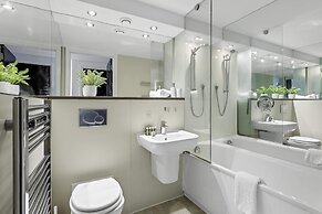 Gorgeous Mile End Flat