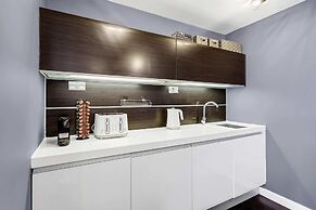 Gorgeous Mile End Flat