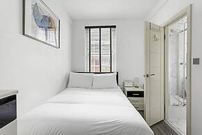 Serene Escape in Covent Garden