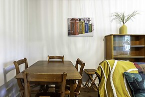 Stylish Highgate Haven Apartment