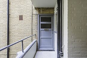 Stylish Highgate Haven Apartment