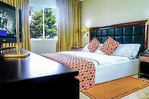 Royal Birds Hotel & Towers