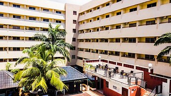 Royal Birds Hotel & Towers