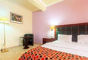 Royal Birds Hotel & Towers