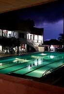 Royal Birds Hotel & Towers