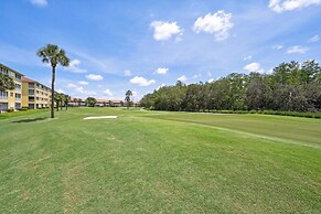 Elegant Naples Condo w/ Golf View & Community Pool