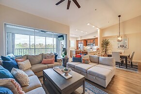 Elegant Naples Condo w/ Golf View & Community Pool