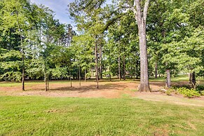 Charming Starkville Vacation Rental ~ 5 Mi to Msu!