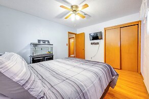 Pet-friendly Waterloo Abode w/ Deck!