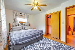Pet-friendly Waterloo Abode w/ Deck!