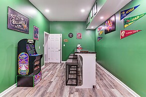 Alabama Retreat w/ Private Pond, Deck & Pool Table