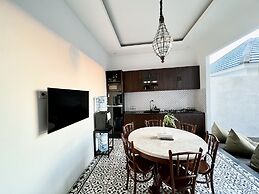 Arjuna Villa Apartico