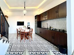 Arjuna Villa Apartico