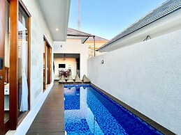 Arjuna Villa Apartico