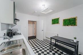 Deluxe Studio Apartments