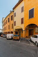 Modern Apartment With Mezzanine by Wonderful Italy