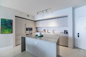 Luxury Miami Condos – Ocean & City Views
