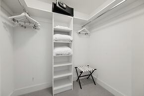 Luxury Miami Condos – Ocean & City Views