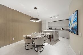 Luxury Miami Condos – Ocean & City Views