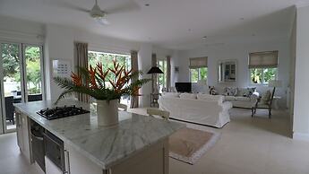 Villa Blanc Beau Vallon