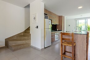 Duplex Las Acacias 8 by Vilvey Turismo