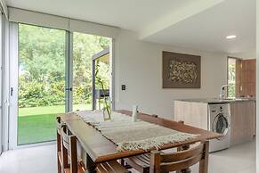 Duplex Las Acacias 8 by Vilvey Turismo
