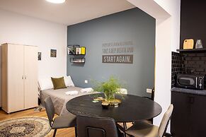 Artistic Vibes Haifa Hub by Sea N' Rent