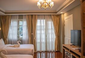 siri grand bangkok hotel