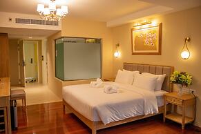 siri grand bangkok hotel