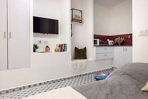 Cozy Charm STU Haifa CTR by Sea N' Rent