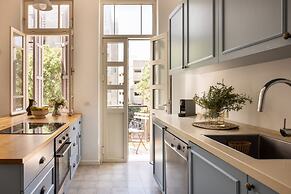 Seaside Vintage Dream by Sea N' Rent