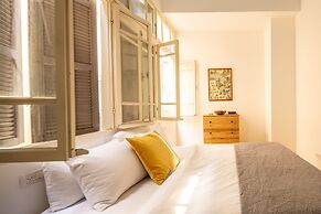 Seaside Vintage Dream by Sea N' Rent