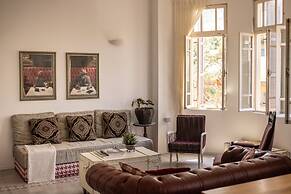 Seaside Vintage Dream by Sea N' Rent