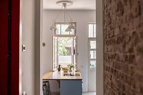 Seaside Vintage Dream by Sea N' Rent