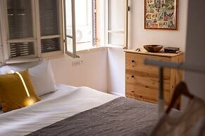 Seaside Vintage Dream by Sea N' Rent