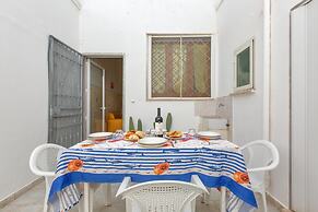 3550 Casa Cleopatra by Barbarhouse