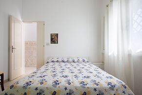 3550 Casa Cleopatra by Barbarhouse